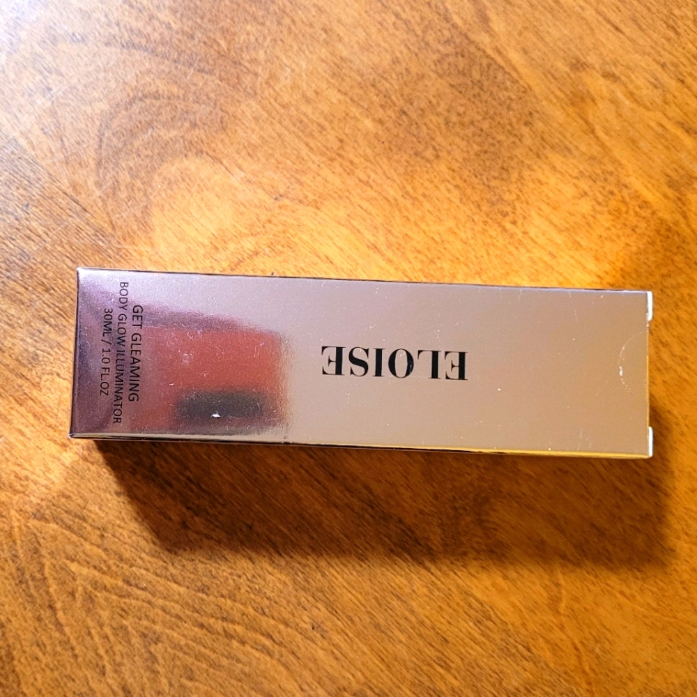 Get Gleaming Body Glow (Champagne Rich)